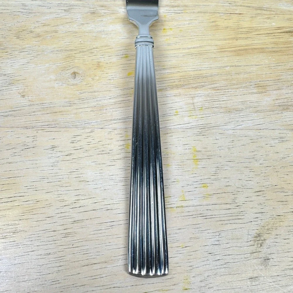 REED & BARTON CRESCENDO II Stainless 18/10 Butter‎ Spreader Knife Butter Server